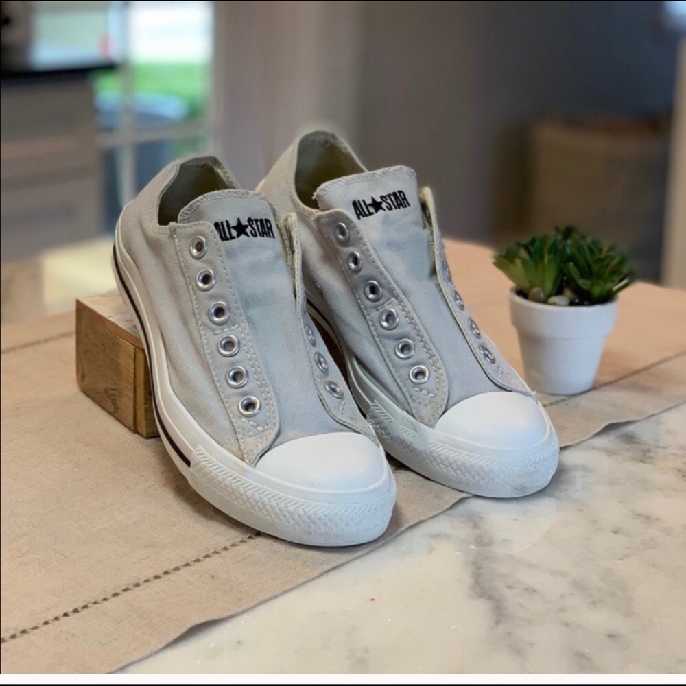 Converse Shoreline Laceless Gray Sneakers